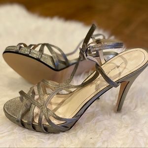 Silver heels 💃🏼